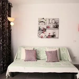 https://holiday-in-tenerife.tenerifehoteles.net